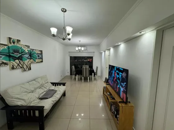 Departamento En Venta - 3 Dormitorios 2 Baños - Cochera - 75mts2 - Tres De Febrero