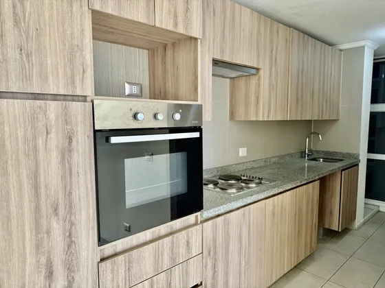 Metro Chacabuco / Moderno Departamento / Norte 2d+2b+est+b