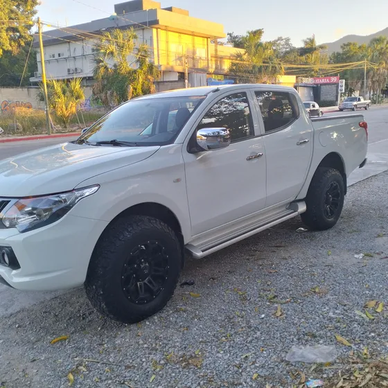 Mitsubishi L200 2.5 Di-d Cabina Doble 4x4 Mt