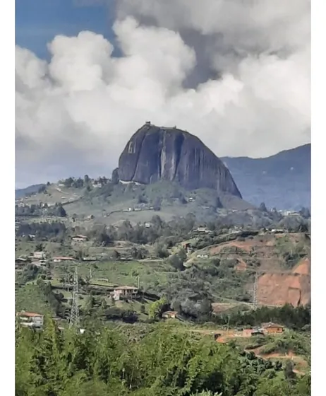 Casa Finca Para Venta En El Peñol Vereda Chiquinquirá