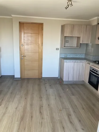 Departamento En Arriendo De 2 Dorm. En San Miguel