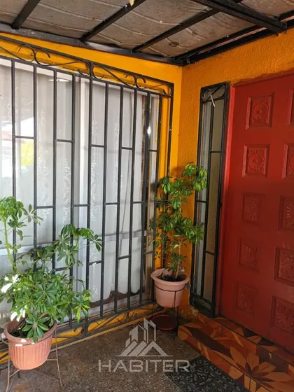 Casa En Venta De 4 Dorm. En Independencia,mirador Viejo