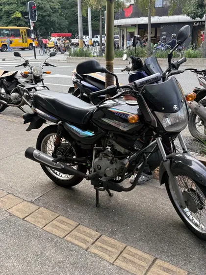 Boxer Ct Negra Modelo 2021 Con Traspasos Papeles Nuevos