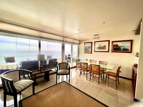 Exclusivo Frente Al Mar Departamento Amoblado En Costa Brava