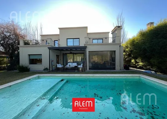 Casa En Venta En El Rocio, Canning