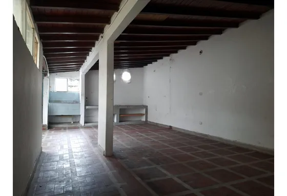 Bodega Segundo Piso En Arriendo En Medellín El Salvador