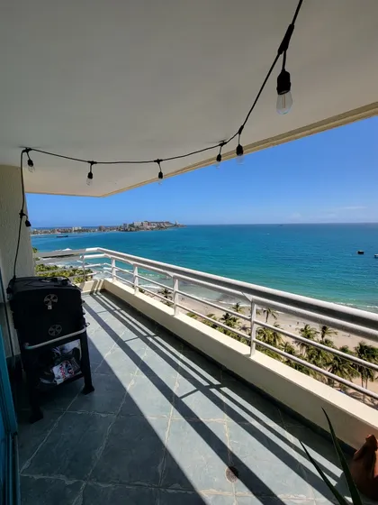 Apartamento Bahía Dorada Vista Al Mar Y Salida A La Playa 