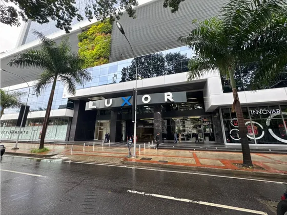 Oficina Obra Gris En Venta, Las Mercedes
