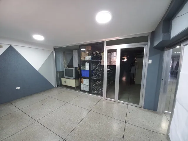 Se Vende Local Comercial A Pie De Calle Alto Tráfico Cimp