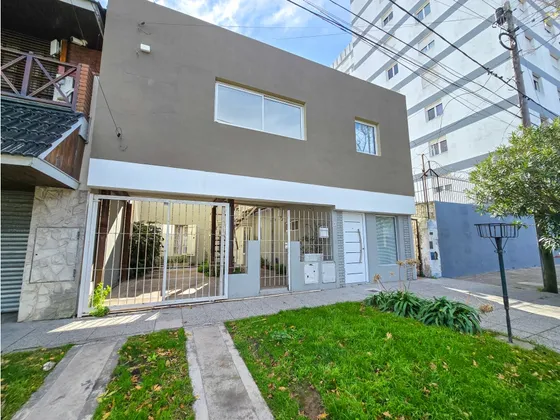 3 Propiedades En Block  - R. S. Peña Y Av. J. B. Justo