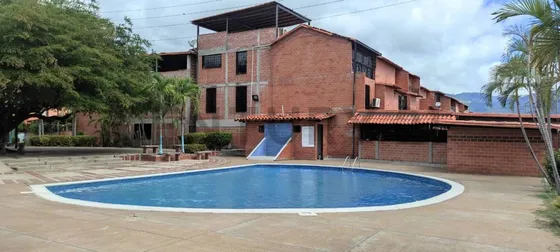 Casa En Venta En Guatire Zamora