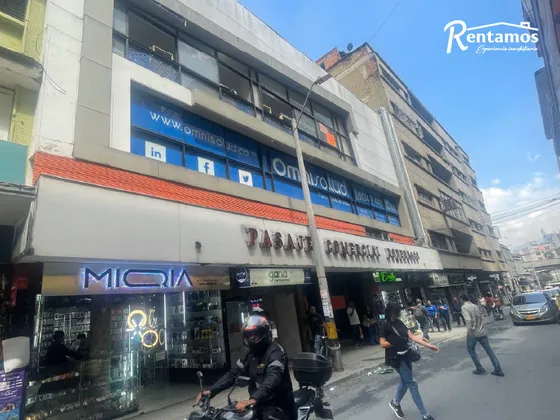 Oficina En Arriendo En Junin. Cod A775139