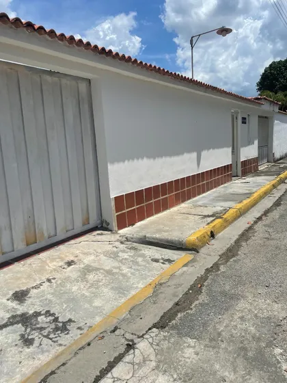 Quinta Urb San Jacinto Calle Cerrada 