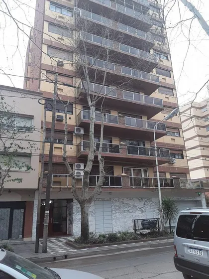 Departamento 4 Ambientes En Zona Centrica! Monte Grande!