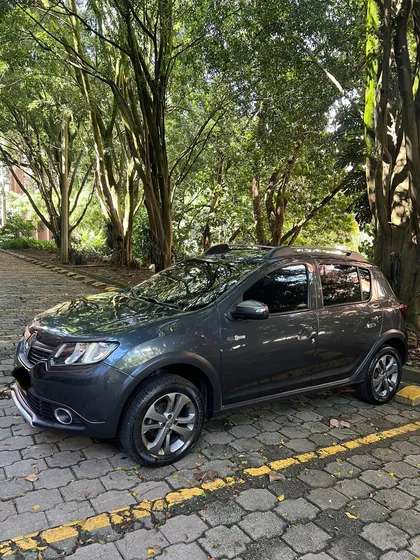 Renault Stepway Night & Day