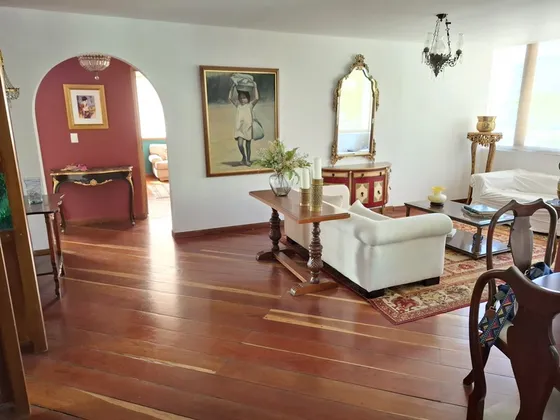 Apartamento En Venta Ubicado En El Poblado Sector Los Balsos (25673).