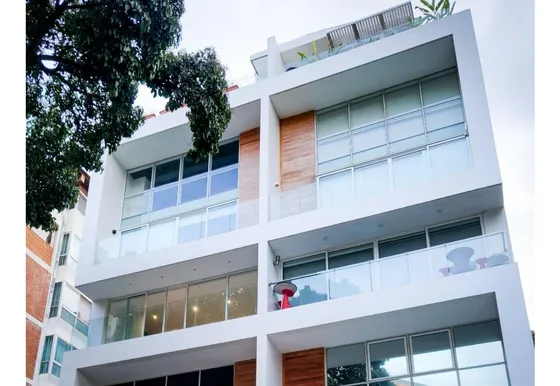 Se Vende Apto 255m² 3h+s/2b+s/2p Lomas De Las Mercedes 