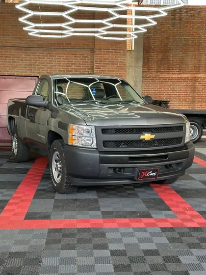 Chevrolet Silverado Ls