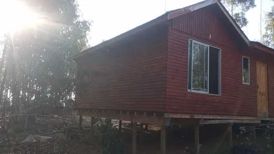 Vende Casa De 72 Mt2, De 4 Dormitorios Y 2 Baños, En Un Terr