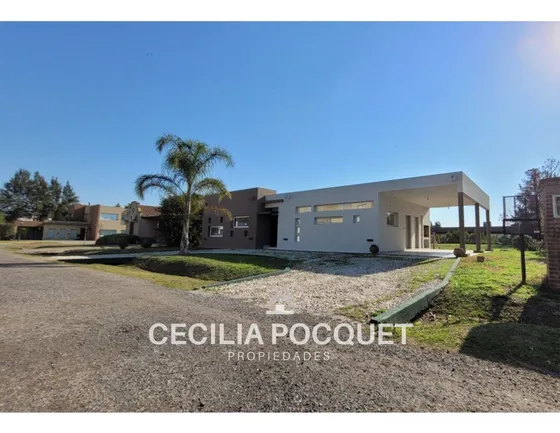 Casa En Venta En Barrio Malibu