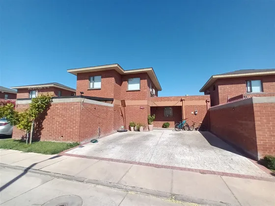 Oportunidad! Casa Full Equipada Con Piscina, Linderos 3d3b3e