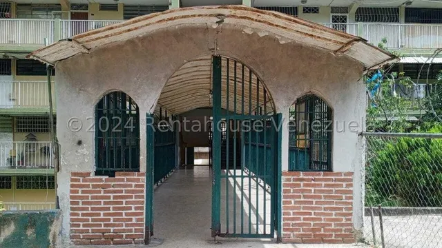 Venta De Apartamento / Caricuao / Ls 25-2997