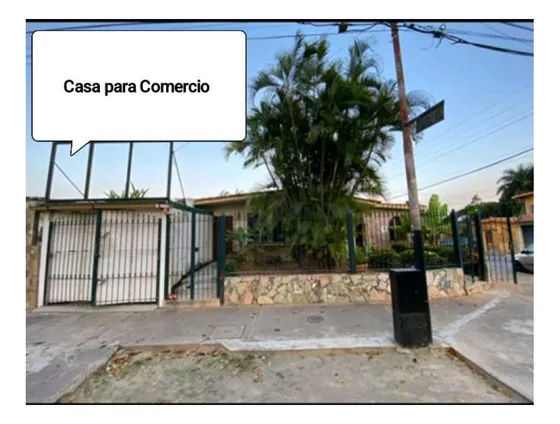 Casa Para Comercio, En Venta, Urb. El Morro I, San Diego 