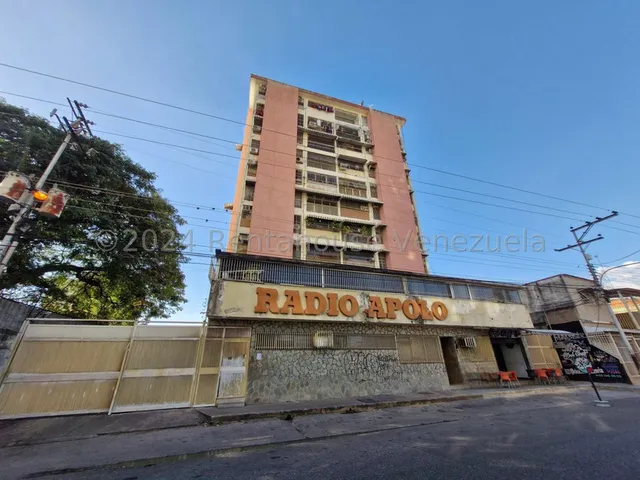 Apartamento En Venta En La Torre Apolo  Turmero  Rah 25-13811 Meglisf