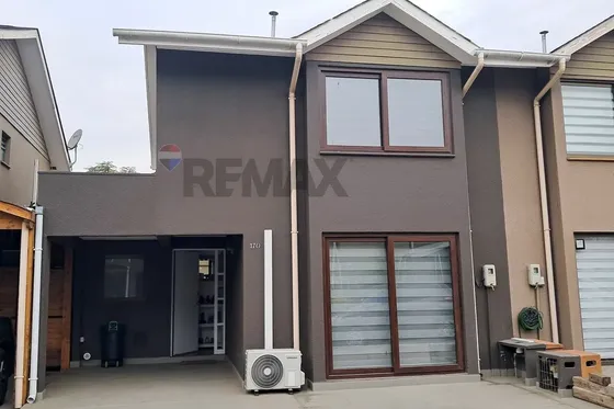 Casa 3d+3b / Quincho Con Salida Directa A Parque