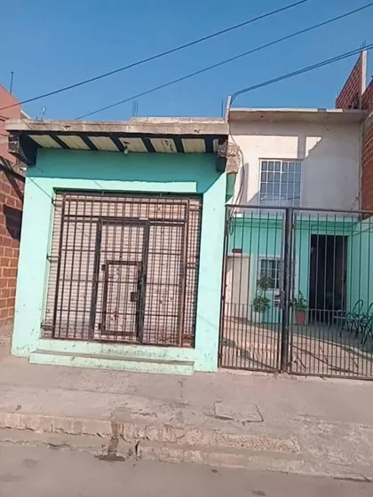 Casa En Venta - Ingeniero Budge.