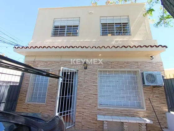 Venta Casa 3 Dormitorios Con Cochera Con Renta En Cerrito