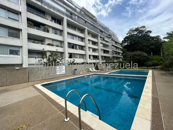 Se Vende Apartamento En Los Samanes 25-23934
