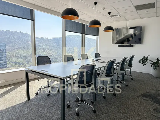 Moderna Oficina Piso Alto Arriendo Barrio El Golf