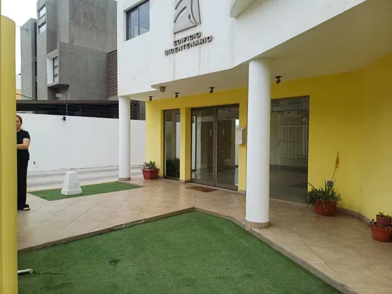 Arriendo A Empresas Y Particulares (102409)