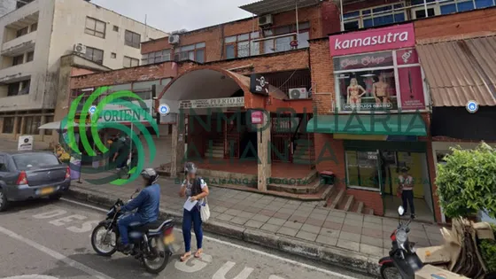 Oficina En Arriendo En Sector Comercial. Cod A13593
