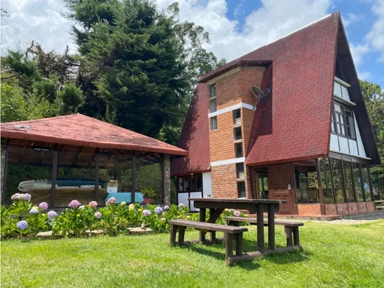 Se Vende Casa Condominio Lago Calima
