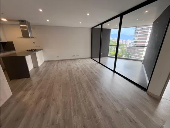 75m2 Apartamento En El Poblado 