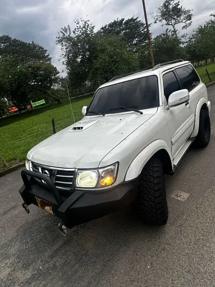 Nissan Patrol 3.0 Y61 Gl