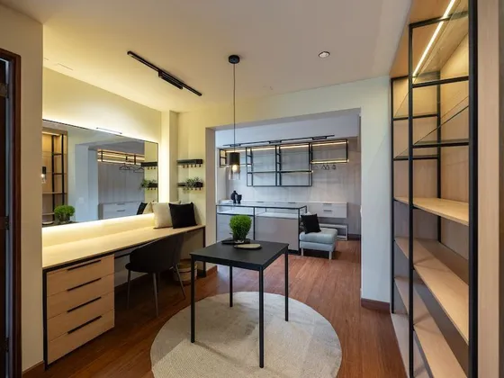 Casa En Venta De 6 Dorm. Lo Barnechea, Espectacular!