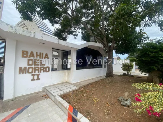 Emg Vende Apartamento En Bahía Del Morro Av. Raúl Leoni- Isla De Margarita