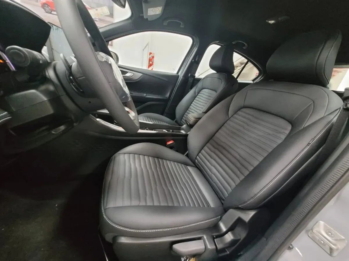 Fiat FASTBACK 1.3 T270 At6564905446045143045