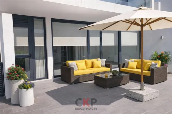 Townhouse Con Jardin Privado 4 D En San Carlos De Apoquindo