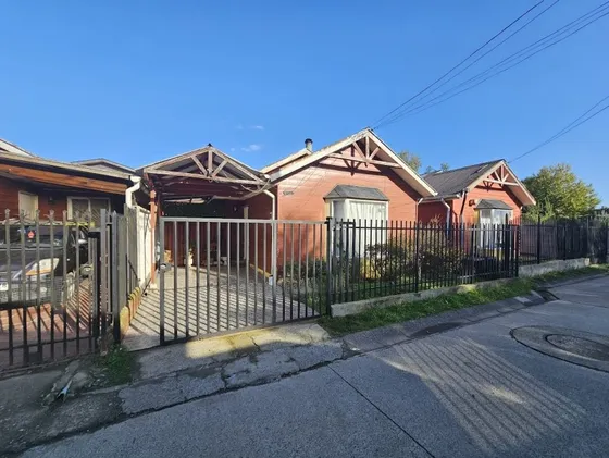Casa De Un Piso En Villa Bosque Entre Rios