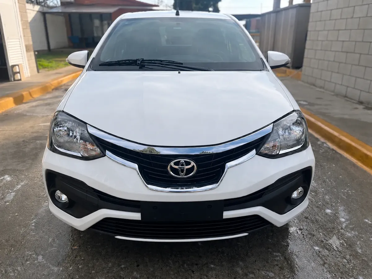 Toyota Etios 1.5 XLS