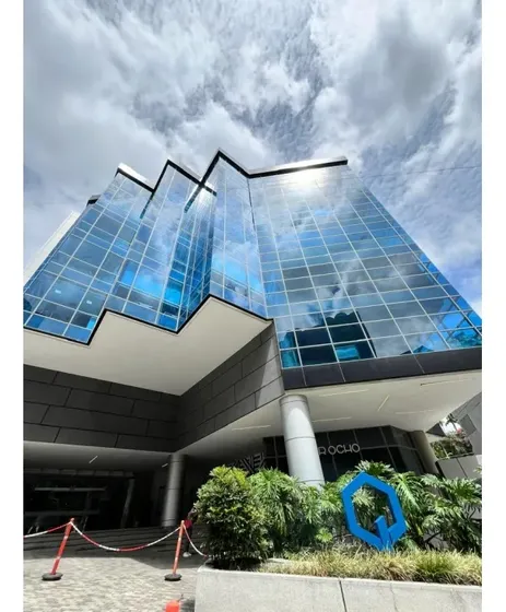 Vendo Oficina 126m2 Torre Q Los Pomelos 3491