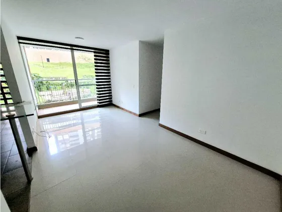 Venta Apartamento En Envigado, Sector Camino Verde. Unidad Completa