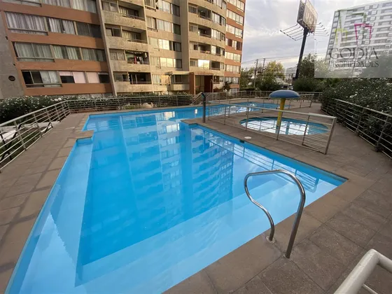 Departamento En Venta De 3 Dorm. En Macul