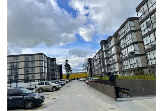 Lindo Apartamento Por La Milla De Oro Cajica