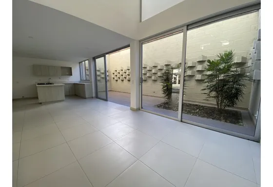 Hermosa Casa En Venta  En El Sector De Gualanday, Rionegro