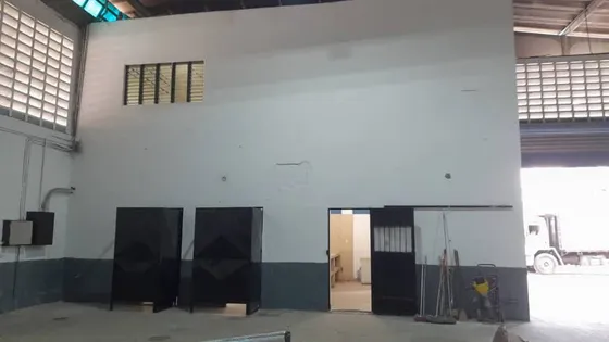 (hl28) Alquilo Galpon En La Zona Indutrial El Recreo Flor Amarillo